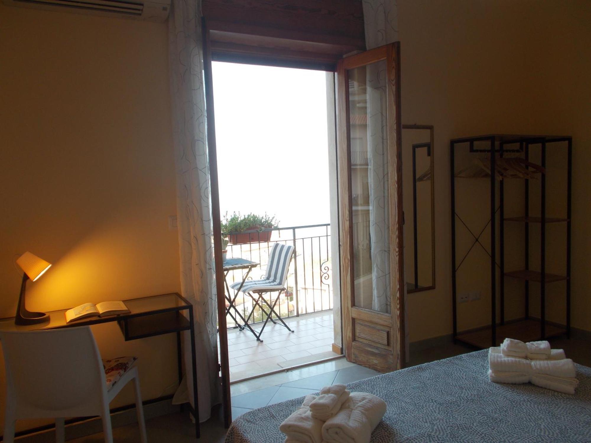 Il Melograno Apartment 陶尔米纳 外观 照片