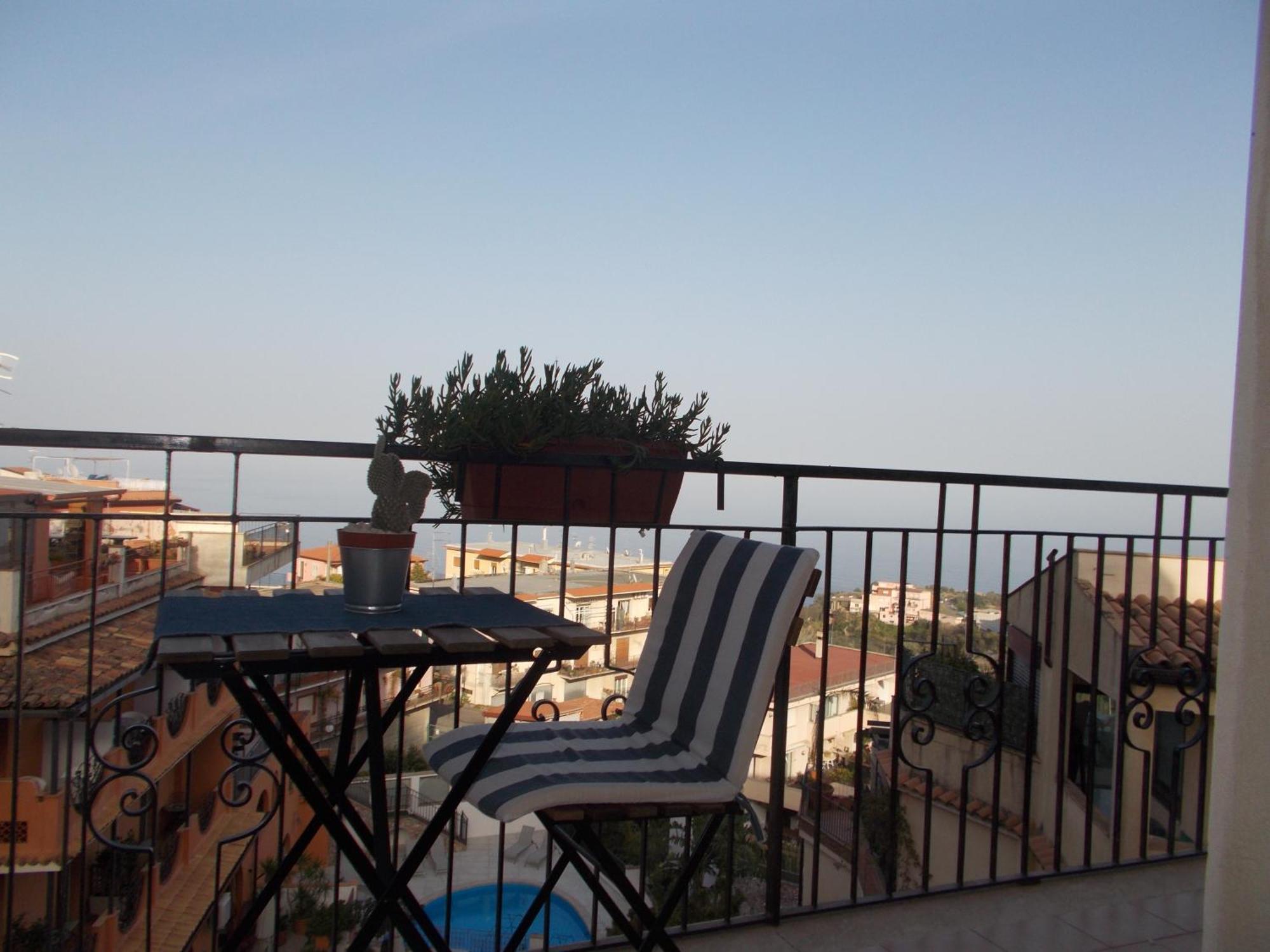 Il Melograno Apartment 陶尔米纳 外观 照片
