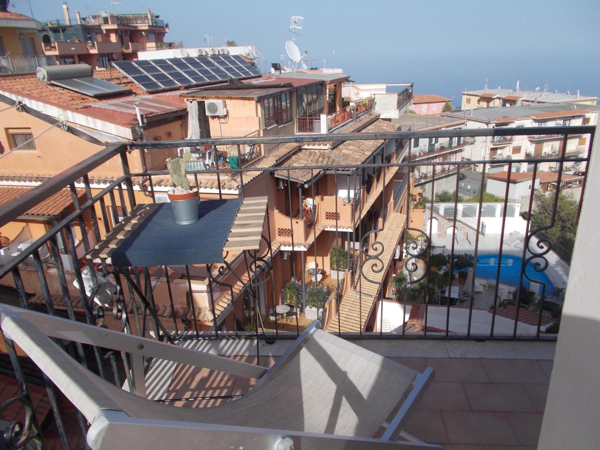 Il Melograno Apartment 陶尔米纳 外观 照片
