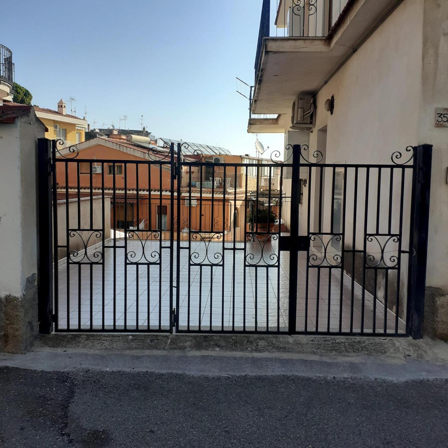 Il Melograno Apartment 陶尔米纳 外观 照片